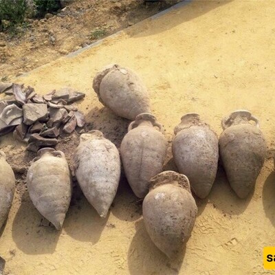 Discovery of 19 Jars Filled with Coins Worth 1.7 Million Euros + Photos