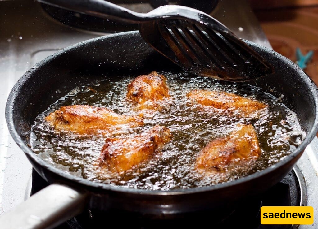 Smart Tricks to Keep Oil from Splattering on Your Stove