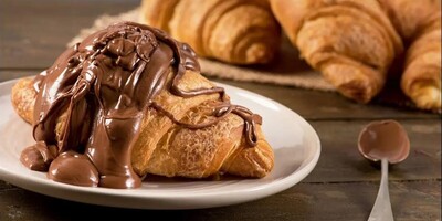 How to Make Delicious and Crispy Croissants, Quick and Easy Without an Oven, Using Homemade Dough + Key Tips