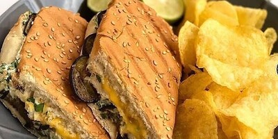 How to Make Delicious Chicken and Eggplant Sandwich