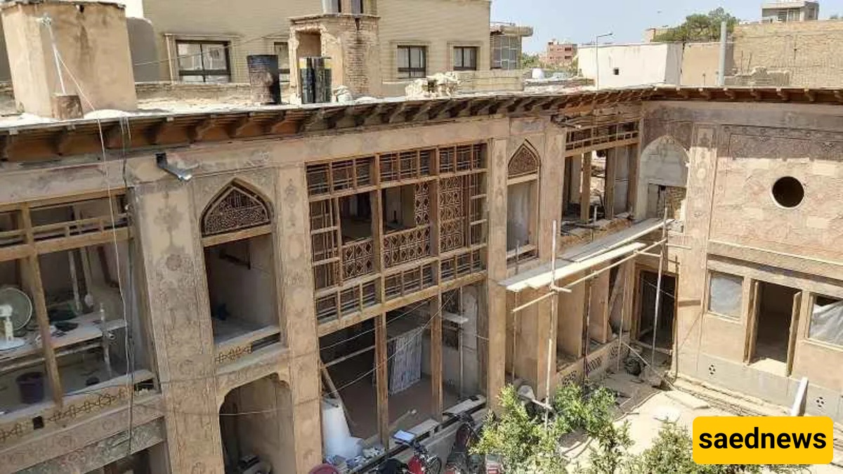 Kakh-e Sarhang