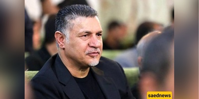When Khatami Honored a Legend: Rare Photo Emerges of Ali Daei Receiving Medal for Bravery
