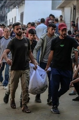 Seven Aid Seekers Among 21 Palestinians Killed in Gaza since Dawn