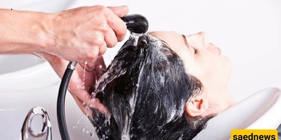 Strange Reaction of an Angry Hairdresser Due to a Customer Who Keeps Moving