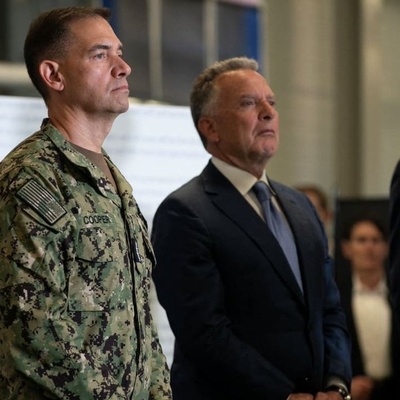 This Host Reveals the Secret Behind the CENTCOM Commander’s Visit to Muscat [Photo]