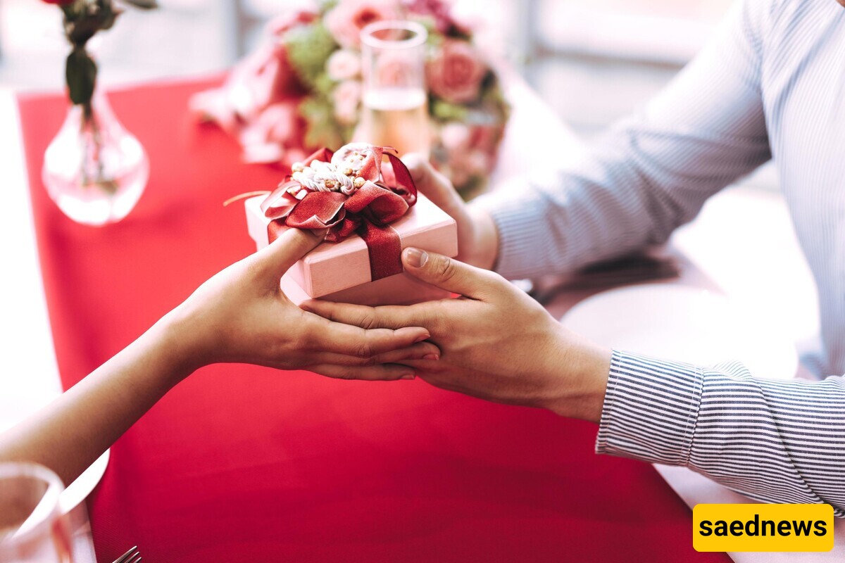 With These 26 Unique Gift Ideas, You Can Make Your Spouse Happy!