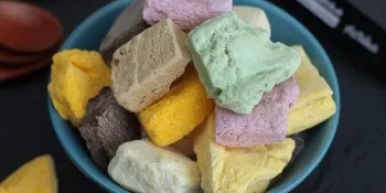 How to Make Fluffy Dry Ice Cream at Home