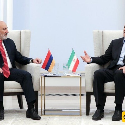 Pezeshkian Raises Concerns over Presence of External Forces Near Iran-Armenia Borders
