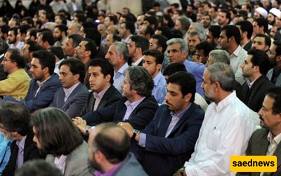  Ehsan Khajeh Amiri, Majid Akhshabi, and Amir Tajik