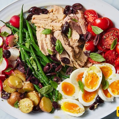 How To Keep Your Salad Looking Fresh For A Party
