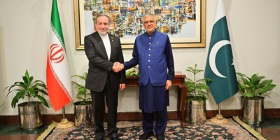 Foreign Minister Araqchi Meets Pakistani Counterpart To Discuss Regional Stability, Economic Ties