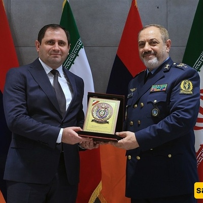 Iran, Armenia Weigh Closer Defense Ties