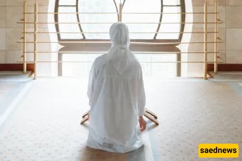 I Was Praying When My Forehead Lifted — Here’s What the Scholars Say