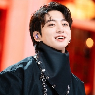(VIDEO) BTS’ Jungkook Becomes Fashion Icon Overnight at New York Fashion Week for Calvin Klein