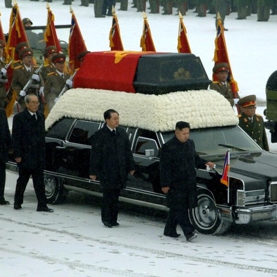 Heartbreaking Wailing of North Korean People at the Funeral of Their Former Leader Kim Jong-il + Video / Deadly Punishment for Those Who Did Not Cry!