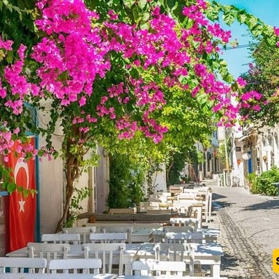 Discover Turkey's Çeşme: A Complete Travel Guide with Photos