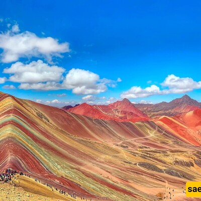 Storks Over Aladaghlar; Zanjan / What Beautiful Colorful Mountains 😍