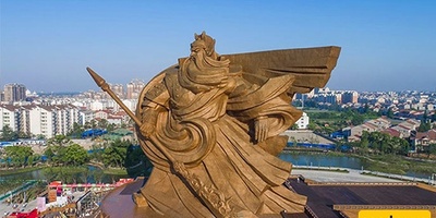 Meet the Statue of the God of War in China