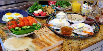 Top 9 Persian Breakfasts: A Colorful Morning Feast You Must Try In Iran