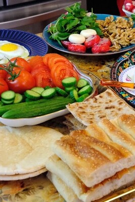 Top 9 Persian Breakfasts: A Colorful Morning Feast You Must Try In Iran