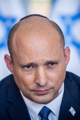 Bennett Blames Netanyahu’s Team for Israel’s Failing Global Image/ Israel Now Seen as a ‘Burden’ by Americans