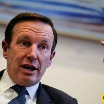 US Senator: Washington’s Plan Against Iran Is Childish And Naive