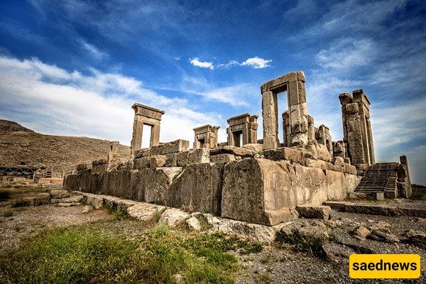 Persepolis: Unveiling the Splendor of Ancient Iran!