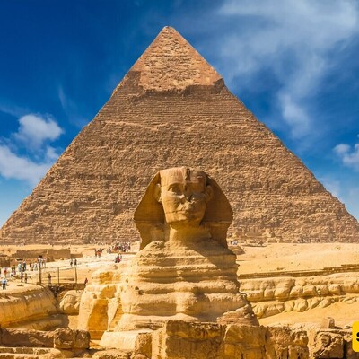 Visit the Pyramids of Giza, Egypt with a virtual tour.