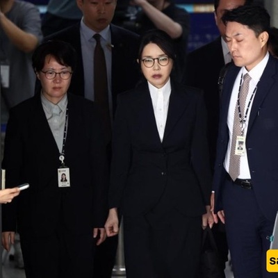S. Korean Court Issues Warrant to Detain Ex-President Yoon's Wife