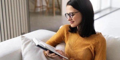 How Can Reading Books Calm the Mind and Ease Daily Stress?