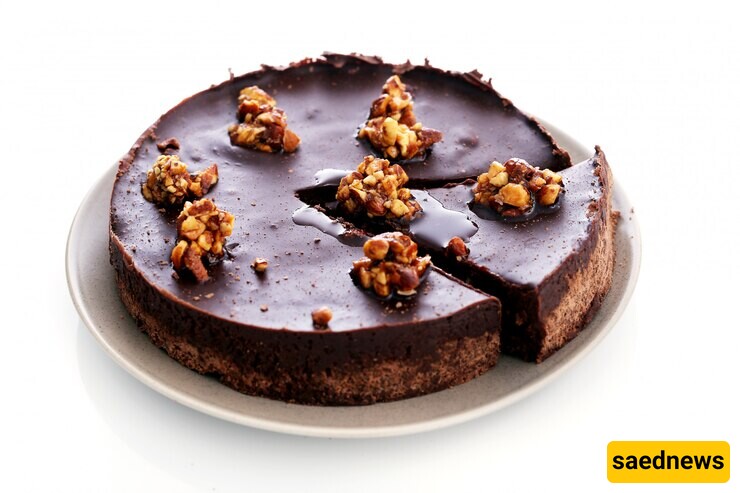 Indulge in Decadence: A Heavenly Recipe for Chocolate and Caramel Tart