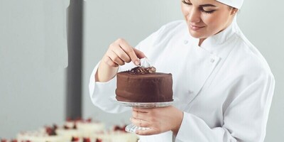 Occupation Cake; The Magical Creativity of a Skilled Pastry Chef in Designing and Baking Cakes for Secretaries + Photos👌