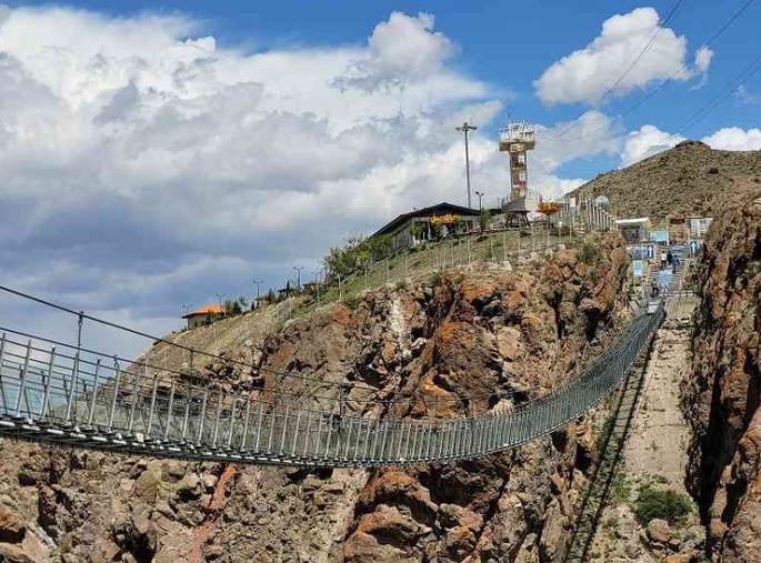 Hir Glass Suspension Bridge