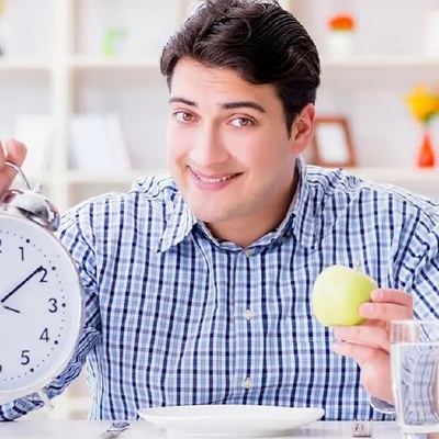 How Meal Timing Affects Energy and Focus Throughout the Day