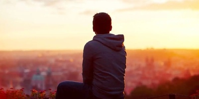 Why Is Your Son Still Unwilling to Marry After 35? The Reality of Life for Older Single Men