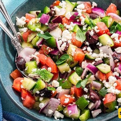 Common Mistakes When Preparing Salad That Affect Taste And Quality
