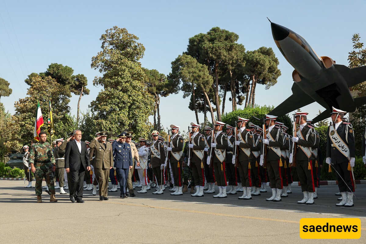 President Pezeshkian Meets with Senior Army Commanders in Iran