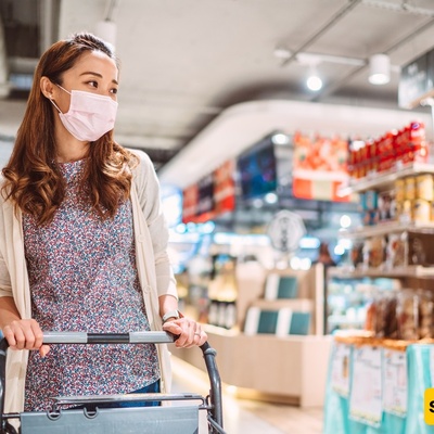 Where Do Shoppers Look First When They Enter a Store?