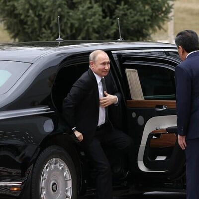 Putin Becomes a Traveler to Tehran / Mohajerani: We Are Preparing for the Russian President's Visit to Iran