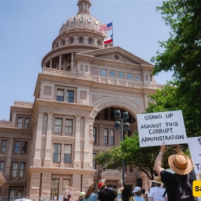 Over 300 Protests Held Saturday against Trump Redistricting Push