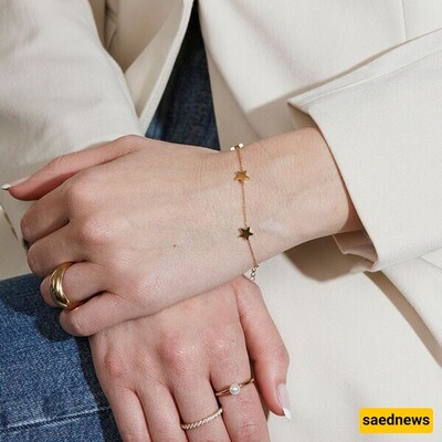 "Chic & Sporty: Trendy Bracelets Every Young Woman Will Love!"