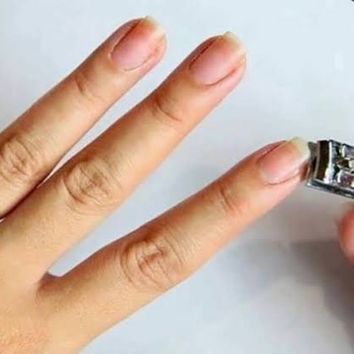 Which Days of the Week Are Best for Cutting Your Nails?
