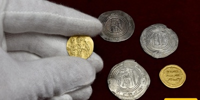 Did they really make coins like this in the old days?! Unbelievable! + Video