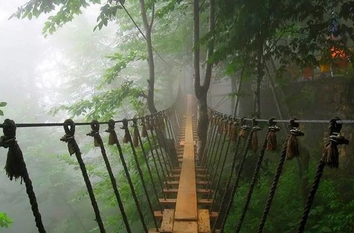 Namak Abrood Tourist Suspension Bridge