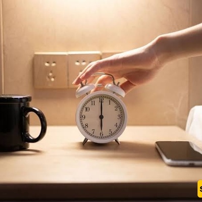 Early Rising and Depression: Can Waking Up Earlier Make You Happier?