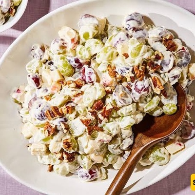 How To Make The Perfect Creamy Grape Salad With A Rich And Delicious Flavor