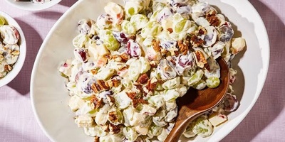 How To Make The Perfect Creamy Grape Salad With A Rich And Delicious Flavor