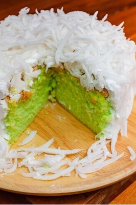 Unlock the Tropical Secret: Recipe for Irresistible Coconut Surprise Cake
