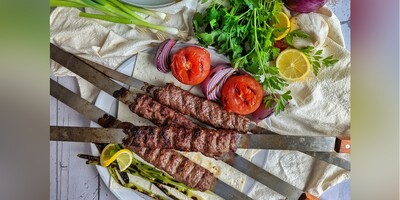 [VIDEO] How To Make The Most Delicious Kebab Koobideh + Step by Step Recipe