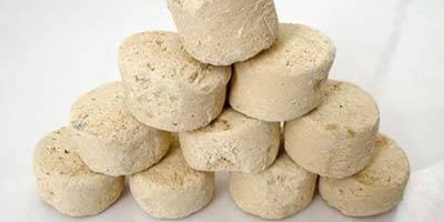 Treating Facial and Body Acne with Calamine Lotion Reduces Irritation